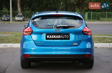 Хэтчбек Ford Focus 2016 в 