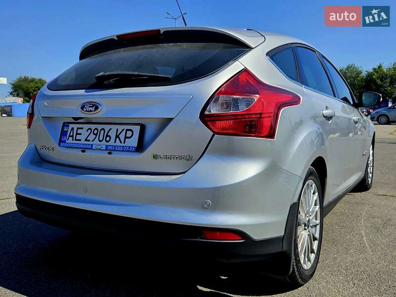 Хэтчбек Ford Focus 2012 в Днепре фото 9 Хэтчбек Ford Focus 2012 в Днепре