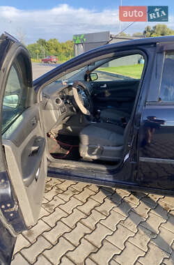 Хэтчбек Ford Focus 2006 в 