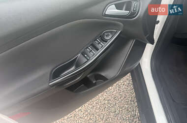 Хэтчбек Ford Focus 2017 в 