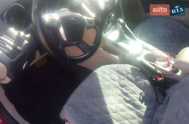 Седан Ford Focus 2014 в 