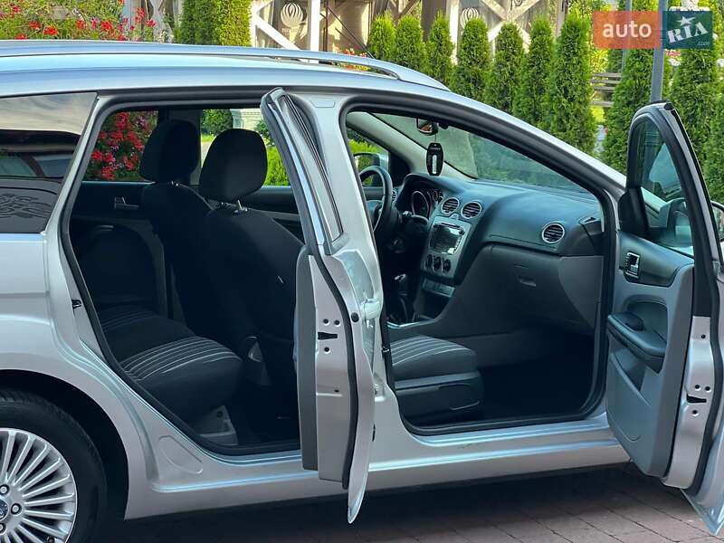 Універсал Ford Focus 2009 в Миргороді
