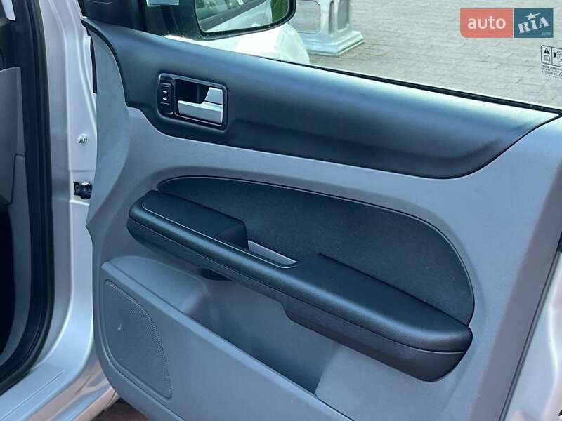 Універсал Ford Focus 2009 в Миргороді