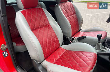 Хэтчбек Ford Focus 2000 в 
