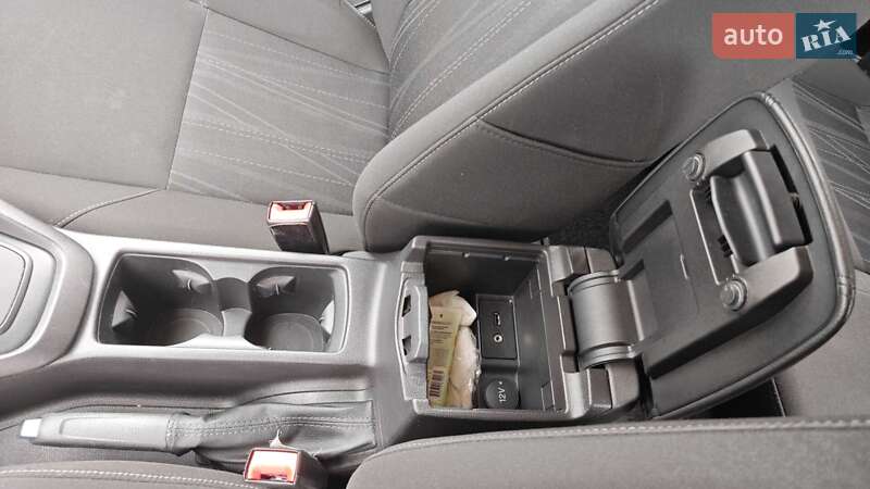 Хэтчбек Ford Focus 2015 в Ровно фото 28 Хэтчбек Ford Focus 2015 в Ровно