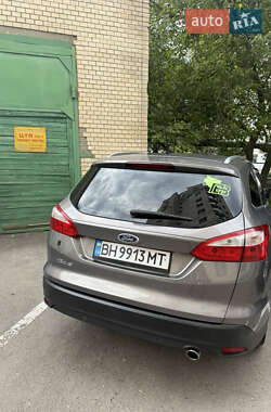 Универсал Ford Focus 2012 в 
