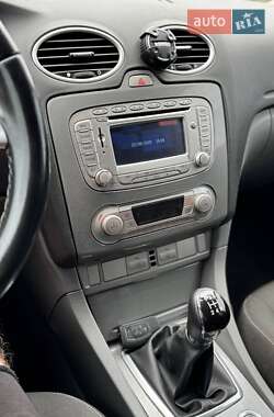 Универсал Ford Focus 2010 в 