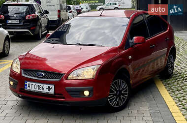 Хэтчбек Ford Focus 2006 в 