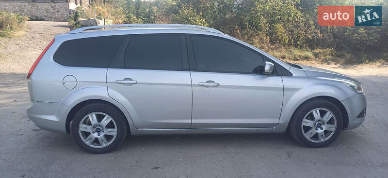 Универсал Ford Focus 2008 в Глухове