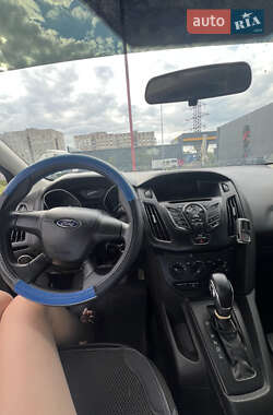 Седан Ford Focus 2013 в 