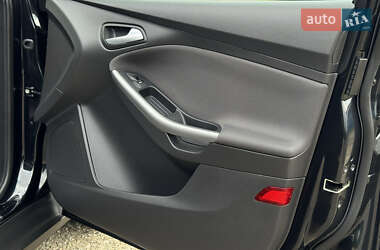 Хэтчбек Ford Focus 2014 в 
