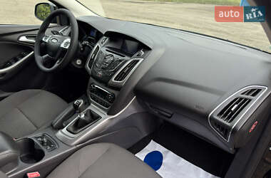 Хэтчбек Ford Focus 2014 в 