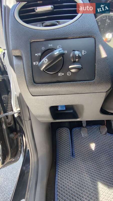 Универсал Ford Focus 2005 в Киеве