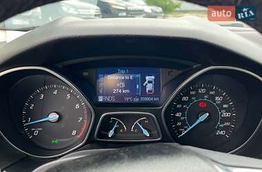 Седан Ford Focus 2011 в 