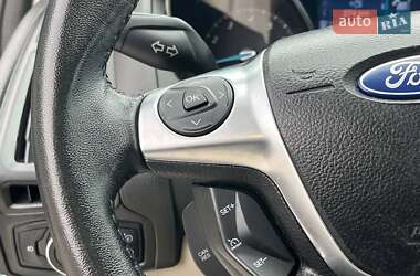 Седан Ford Focus 2011 в 