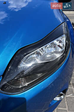 Хэтчбек Ford Focus 2014 в 