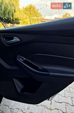 Седан Ford Focus 2013 в 