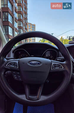 Седан Ford Focus 2017 в 