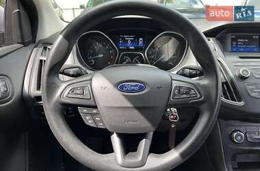 Седан Ford Focus 2016 в 