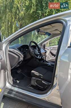 Седан Ford Focus 2014 в 