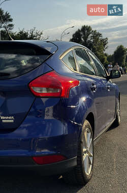Хэтчбек Ford Focus 2015 в 