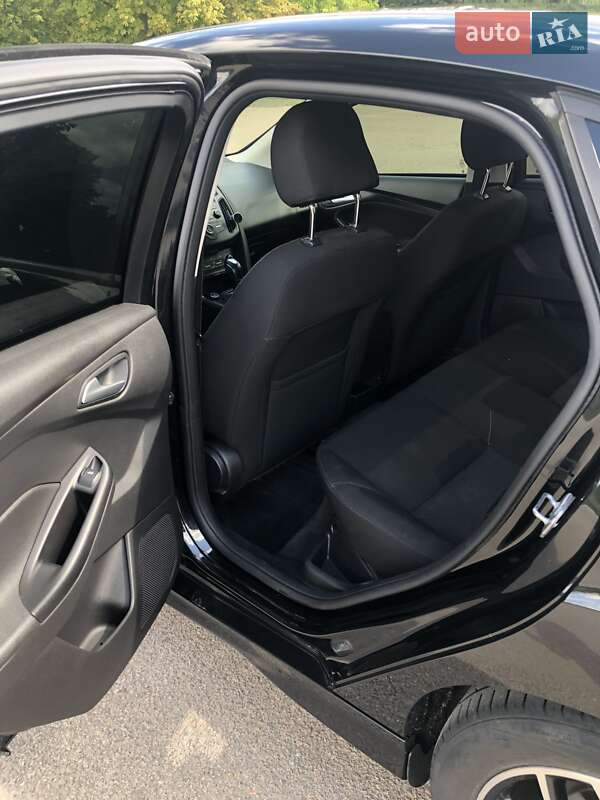 Седан Ford Focus 2015 в Киеве