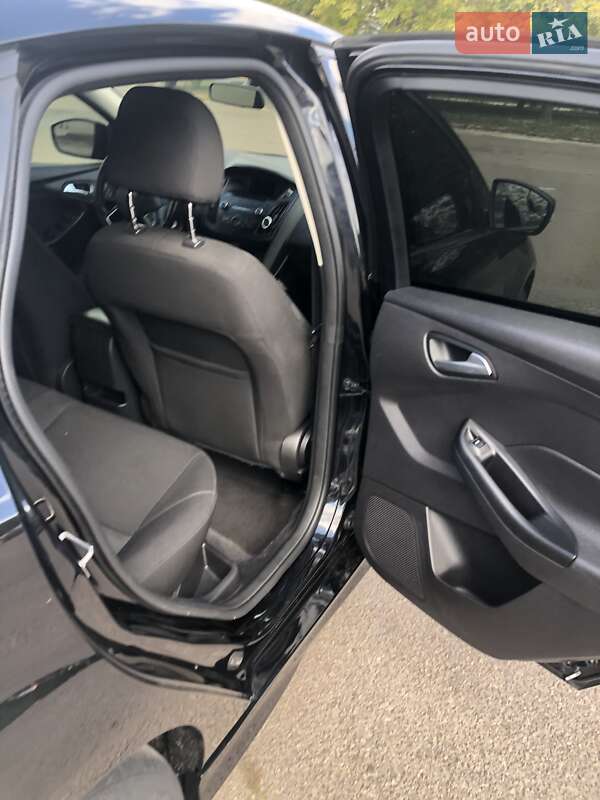 Седан Ford Focus 2015 в Киеве