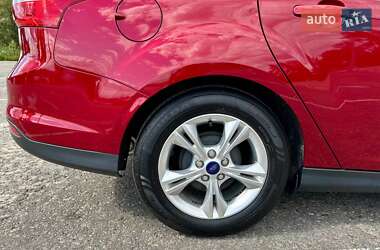 Седан Ford Focus 2014 в 