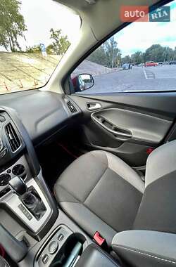 Седан Ford Focus 2014 в 