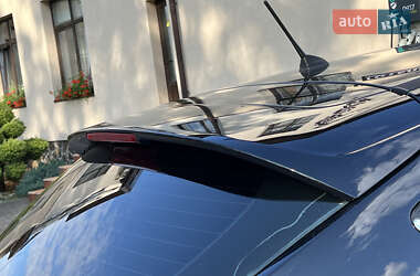 Хэтчбек Ford Focus 2012 в 