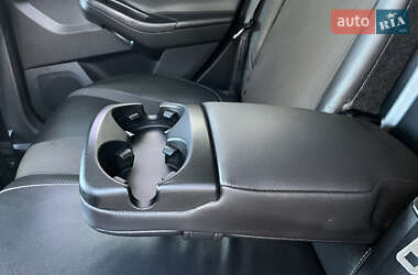 Хэтчбек Ford Focus 2012 в 