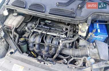 Универсал Ford Focus 2005 в  фото 8 Универсал Ford Focus 2005 в