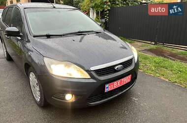 Универсал Ford Focus 2010 в 