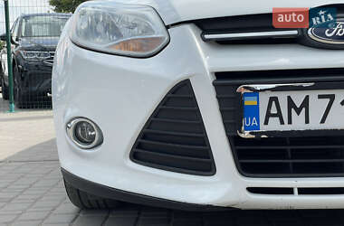 Седан Ford Focus 2012 в 