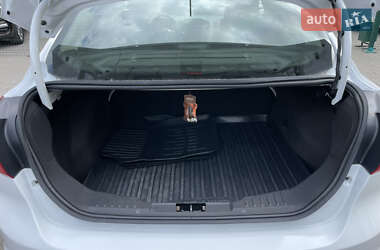 Седан Ford Focus 2012 в 