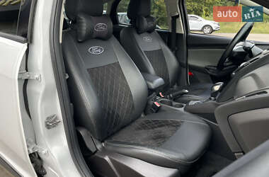 Седан Ford Focus 2012 в 