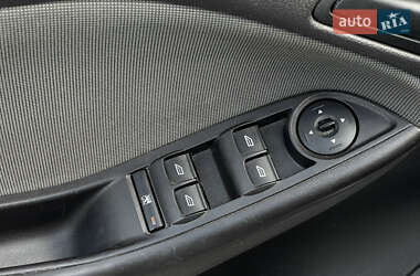 Седан Ford Focus 2012 в 