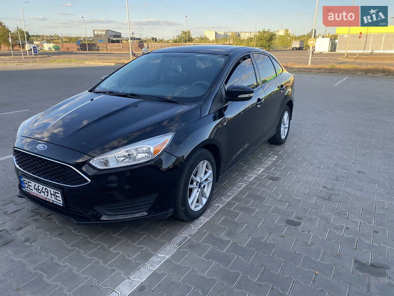 Седан Ford Focus 2016 в 