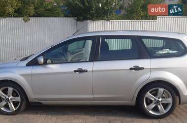 Универсал Ford Focus 2010 в 