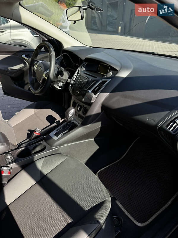 Хэтчбек Ford Focus 2014 в Львове фото 21 Хэтчбек Ford Focus 2014 в Львове