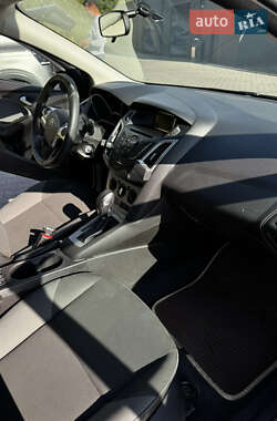 Хэтчбек Ford Focus 2014 в 