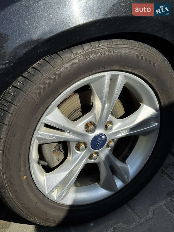 Хэтчбек Ford Focus 2014 в Львове фото 47 Хэтчбек Ford Focus 2014 в Львове