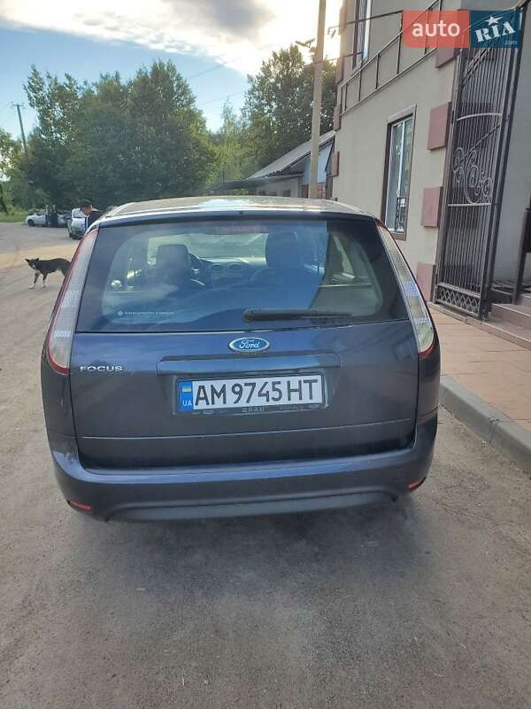 Универсал Ford Focus 2009 в Малине