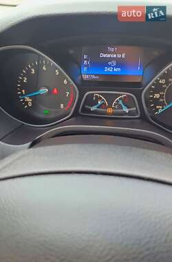 Седан Ford Focus 2015 в 