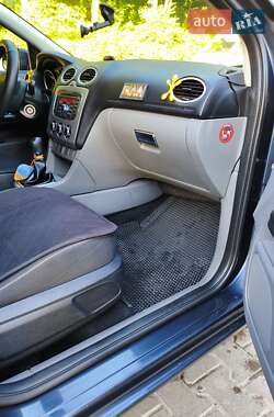 Универсал Ford Focus 2010 в 
