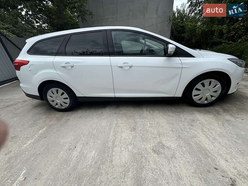 Универсал Ford Focus 2016 в Днепре фото 2 Универсал Ford Focus 2016 в Днепре