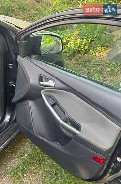 Универсал Ford Focus 2012 в 