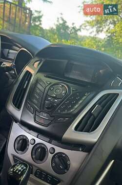 Универсал Ford Focus 2012 в 