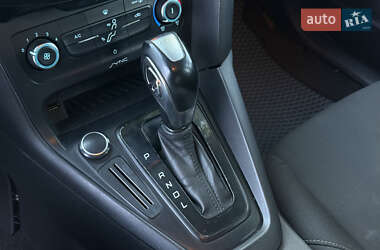 Седан Ford Focus 2016 в 
