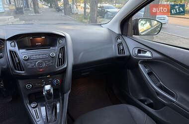 Седан Ford Focus 2016 в 